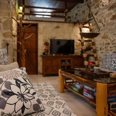 Dioni Stone House Villa Petrokefalo ภายนอก รูปภาพ