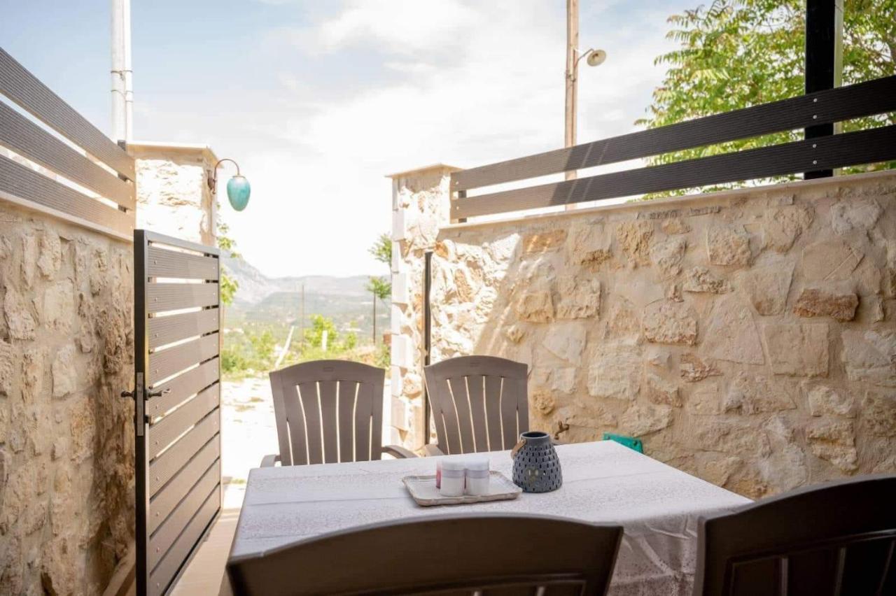 Dioni Stone House Villa Petrokefalo ภายนอก รูปภาพ