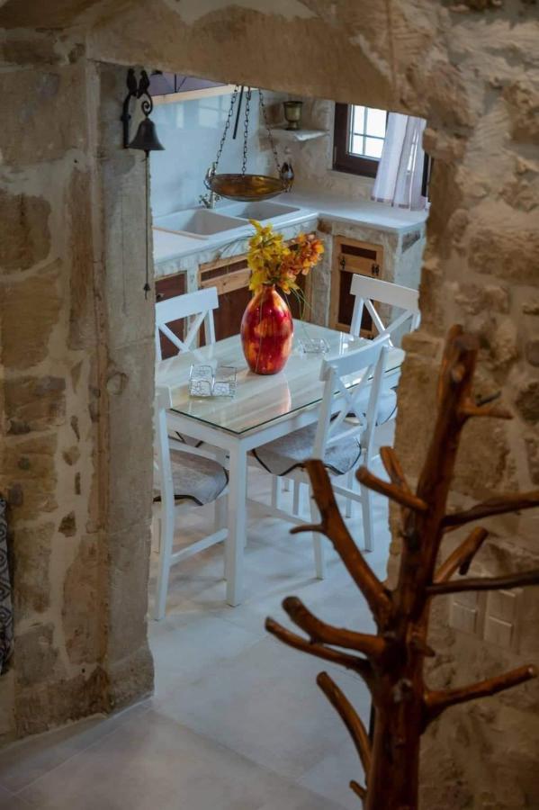 Dioni Stone House Villa Petrokefalo ภายนอก รูปภาพ
